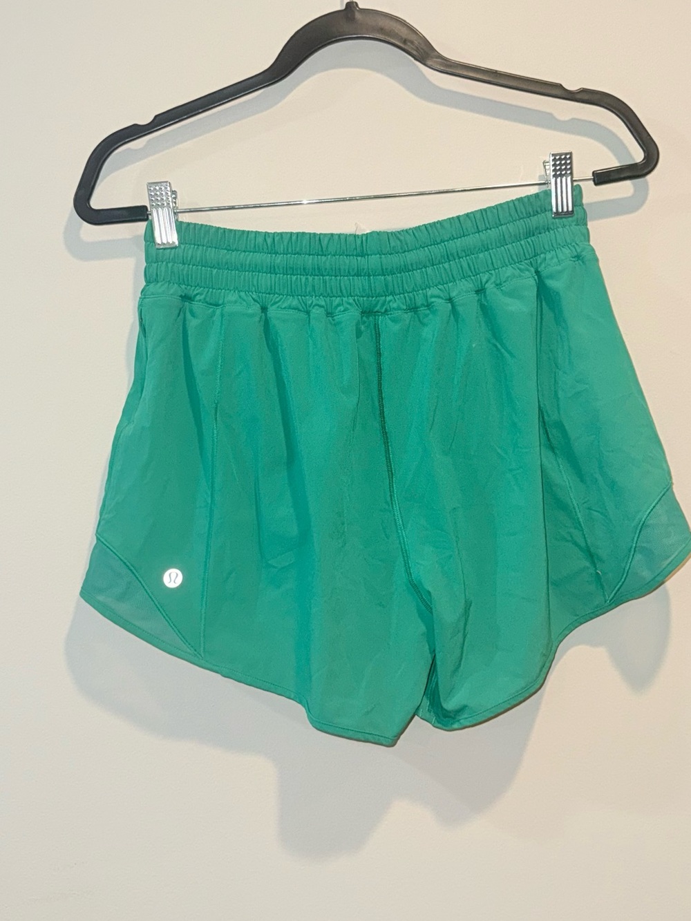 Lululemon Hotty Hot High-Rise Lined Short 4" Kelly Green